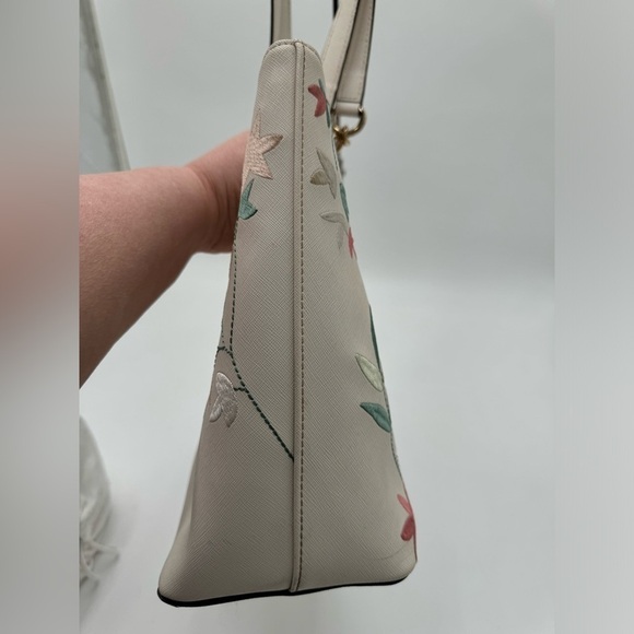 CALVIN‎ KLEIN White Floral Printed Tote - Picture 5 of 8